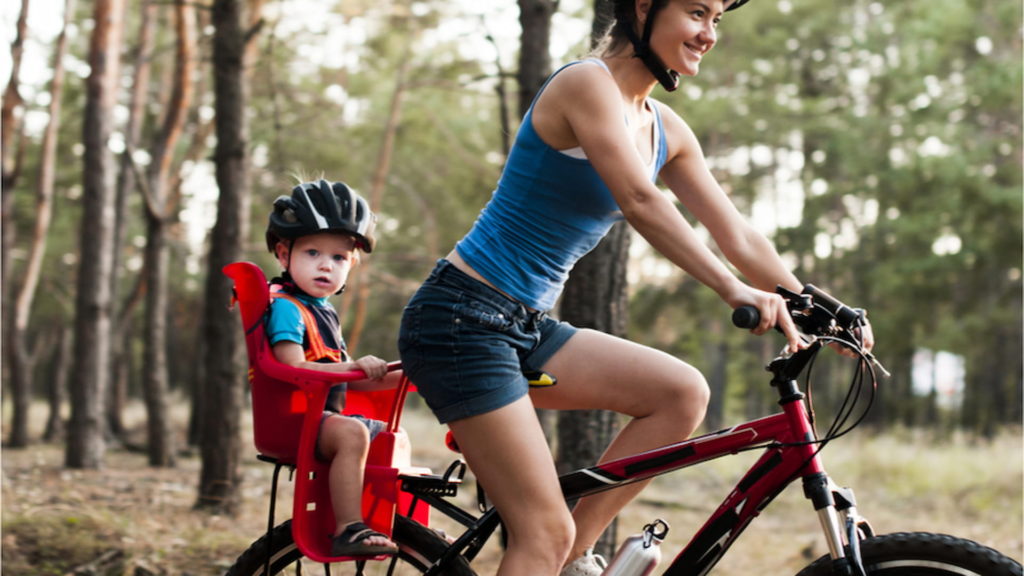 Fotelik na rower to bezpieczeństwo dla najmłodszych
