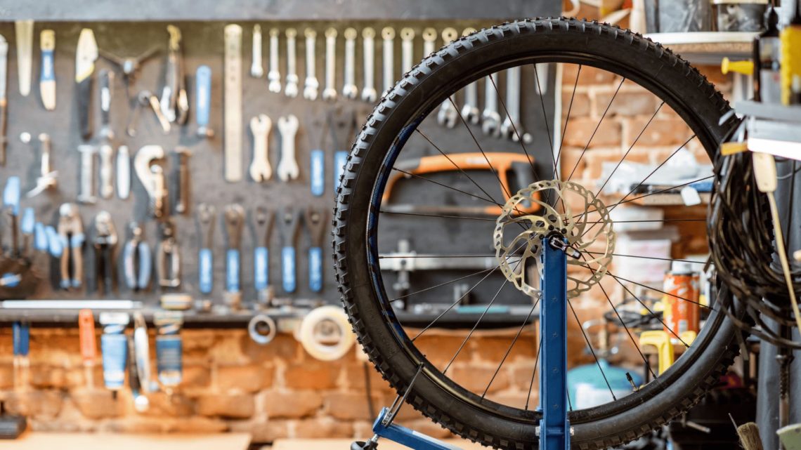 Narzędzia rowerowe które muszą znaleźć się w Twoim garażu