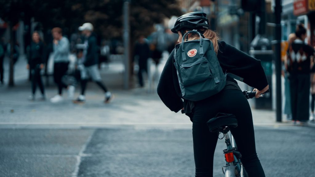 miejski stylowy plecak rowerowy z bukłakiem