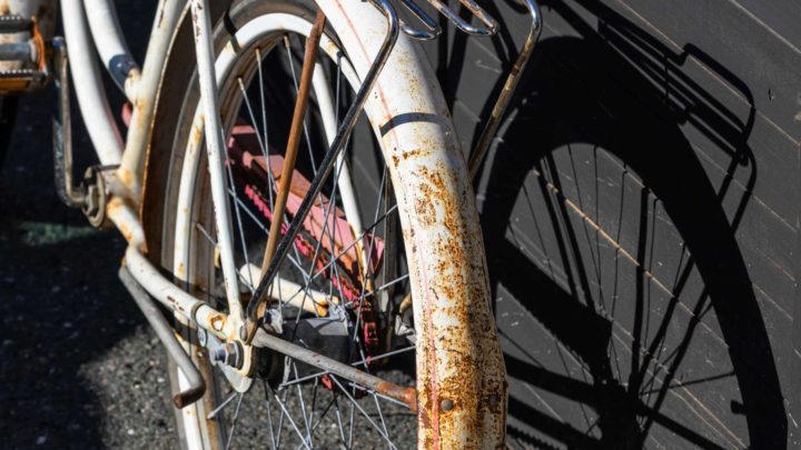 Jak usunąć rdzę z roweru i jego komponentów?